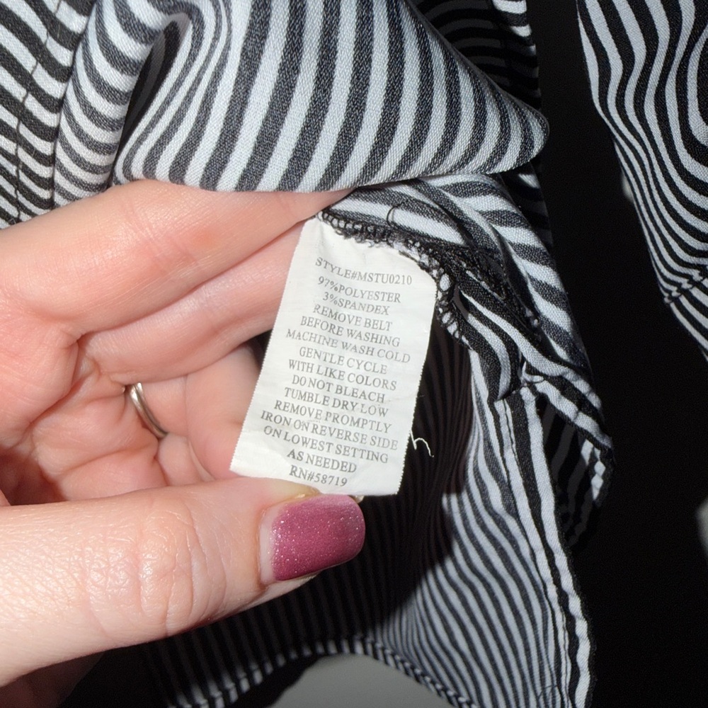 Notations Black White Striped Belted Blouse XL Roll Tab Sleeve - Picture 9 of 9